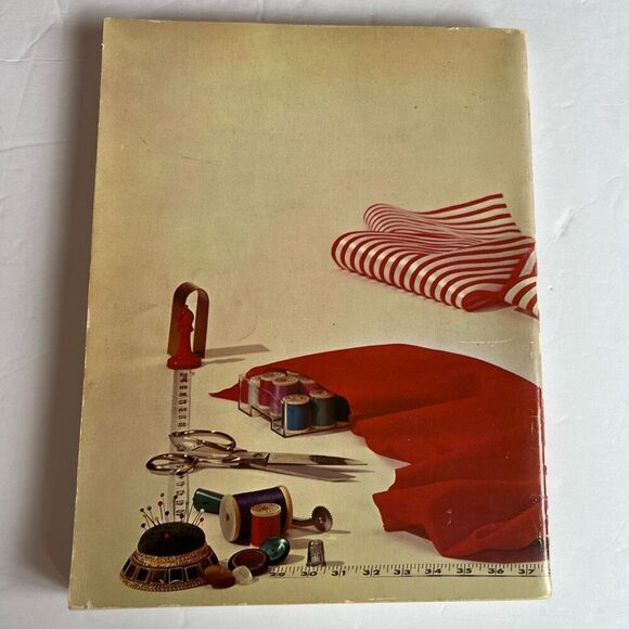 The Bishop Method of Clothing Construction 1966 Bishop & Arch Sewing Vtg PB Book - Picture 2 of 14